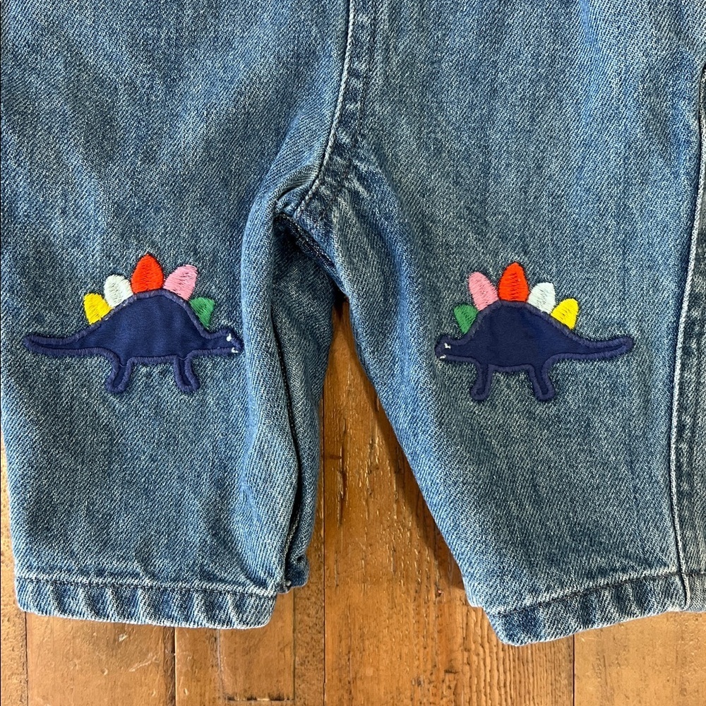 Baby Boden dinosaur appliqué denim Jean overalls 3-6 months - Picture 2 of 6